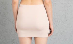 SEAMLESS LINER SKIRT